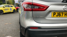 Nissan Qashqai 1.6 DiG-T Tekna 5dr Petrol Hatchback